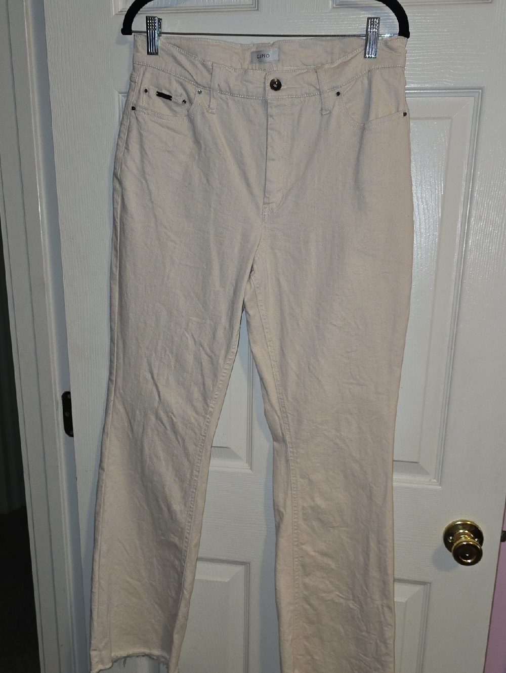 Cupio Cream Straight-Leg Women's‎ Jeans